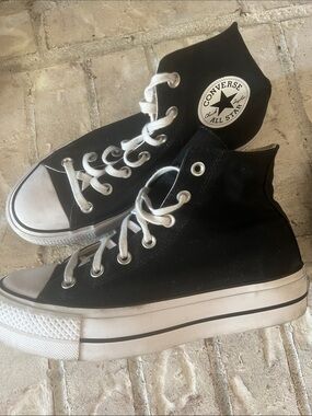Converse Black & White High-Top Sneakers sz 8